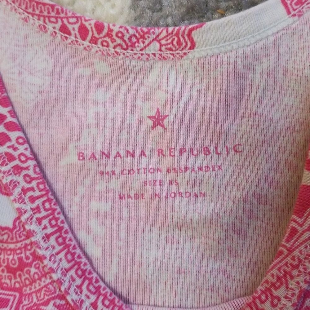 3/$15🍎Banana Republic Paisley Tank - Size S - Picture 2 of 6